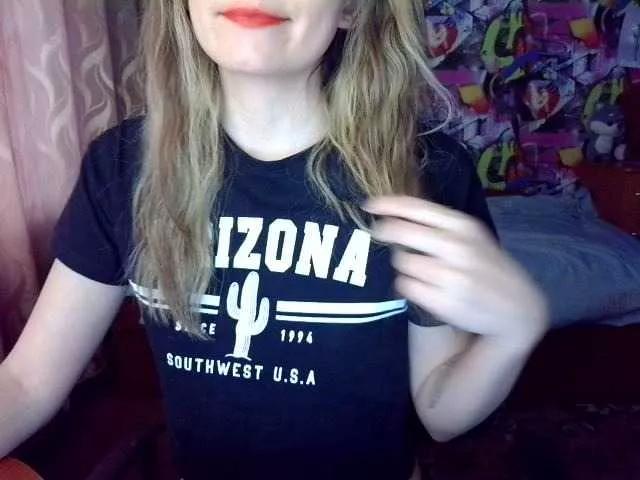 Wildrose77201877 on BongaCams 