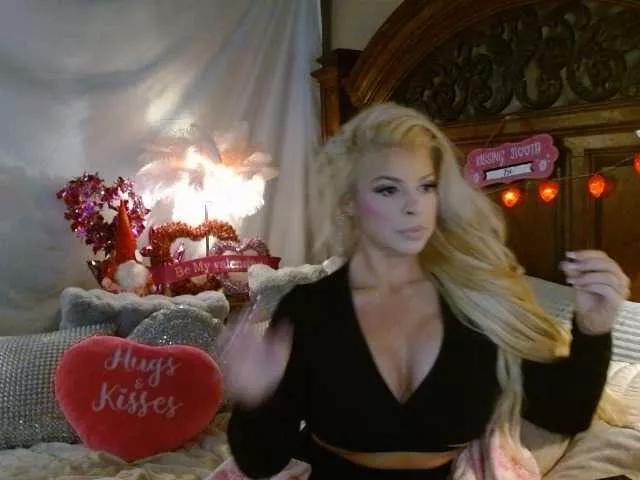 xtinastar on BongaCams 