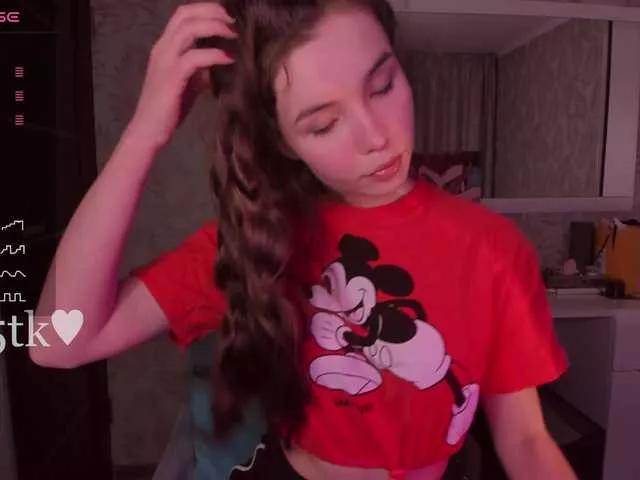 YonaBones on BongaCams 