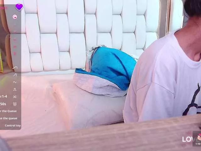 yourcuteneighbourr on BongaCams 