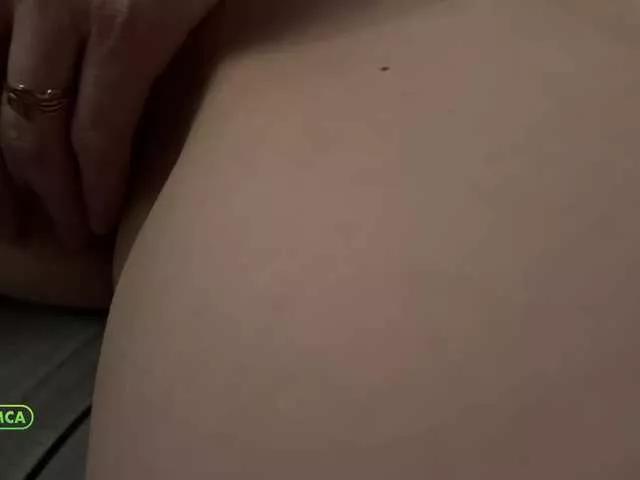 Yoursweetcouple on BongaCams 