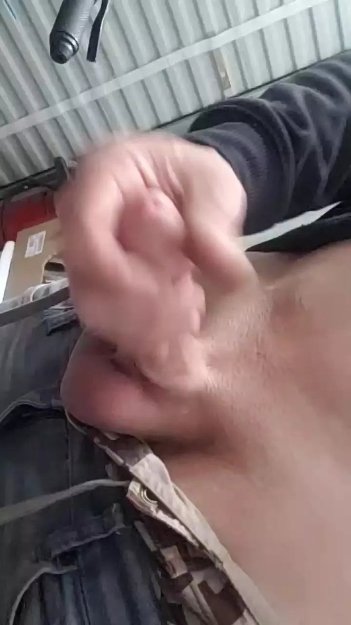 Offline 1Clyde1Bonnie on Cam4