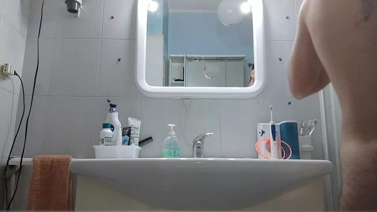 25andrea90 on Cam4 