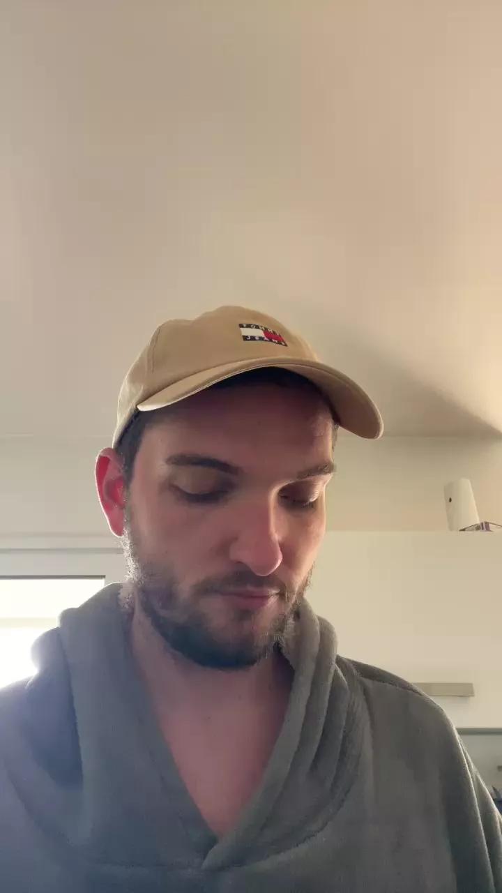 2b0yB0y on Cam4 