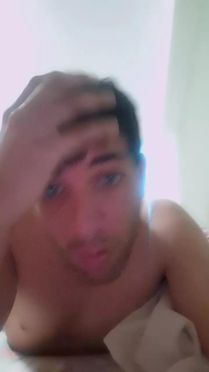 Ajgo19 on Cam4 