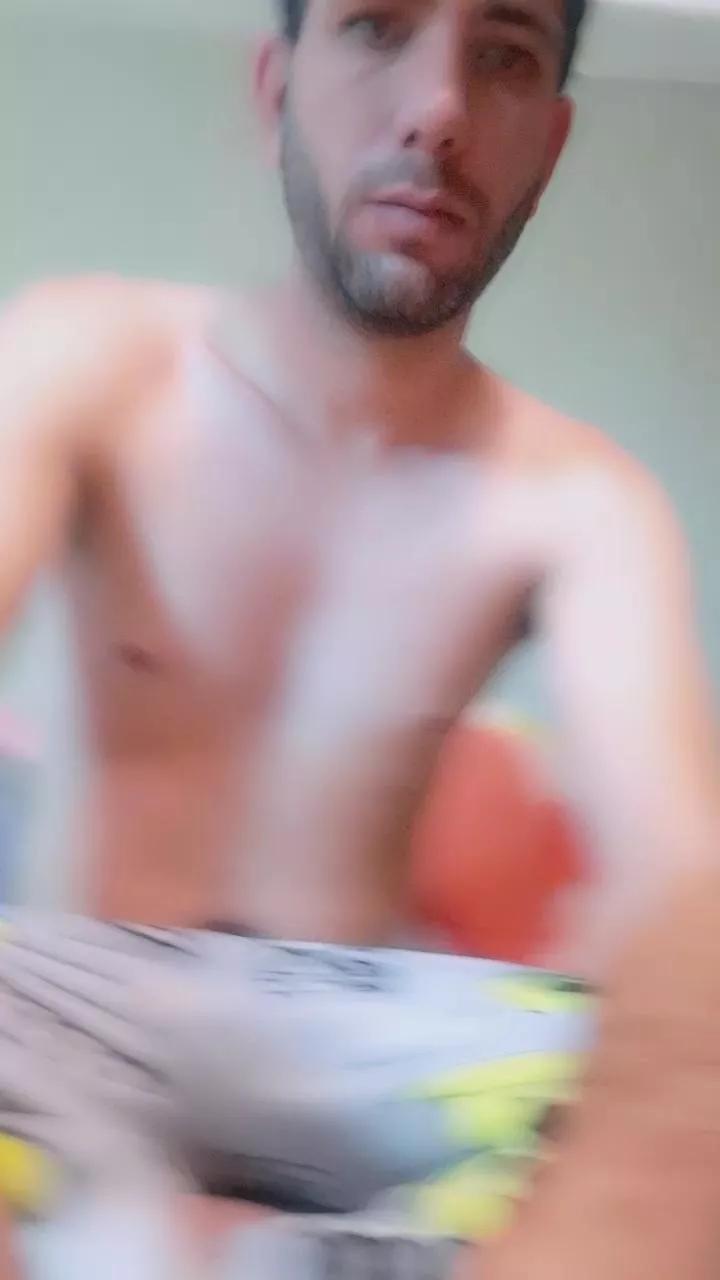 Ajgo19 on Cam4 