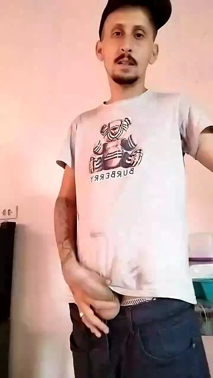 Offline Alemaoroludo2 on Cam4