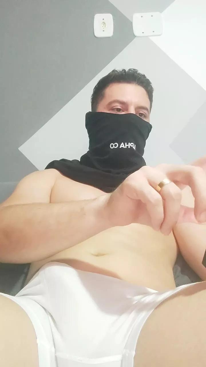 alerrandroo1 on Cam4 