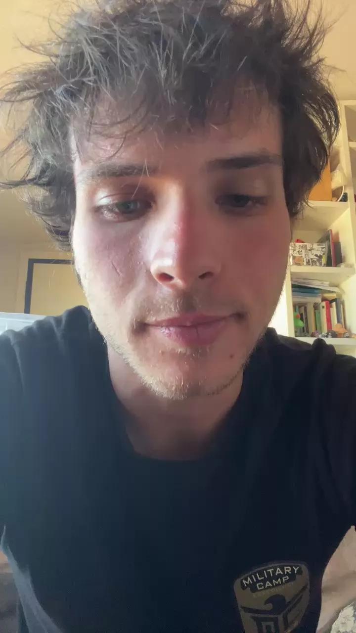 Alessandrok on Cam4 