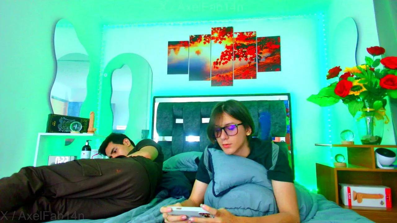 Alex_and_Fabi21 on Cam4 