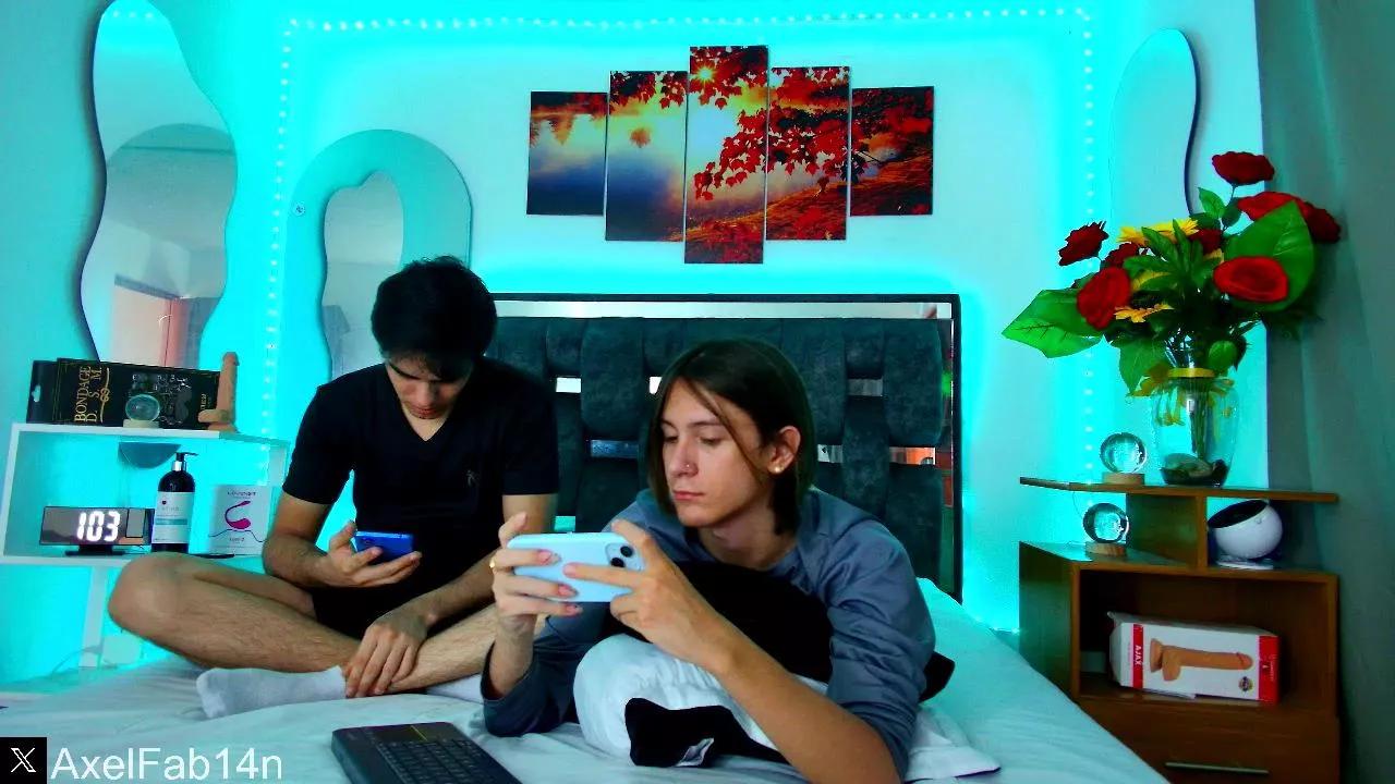 Alex_and_Fabi21 on Cam4 