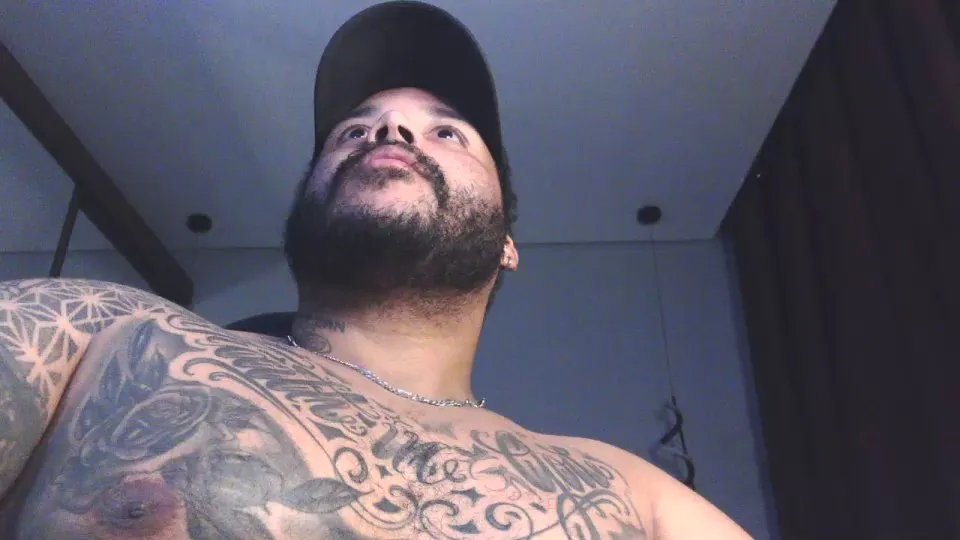 Offline alexmonster2 on Cam4