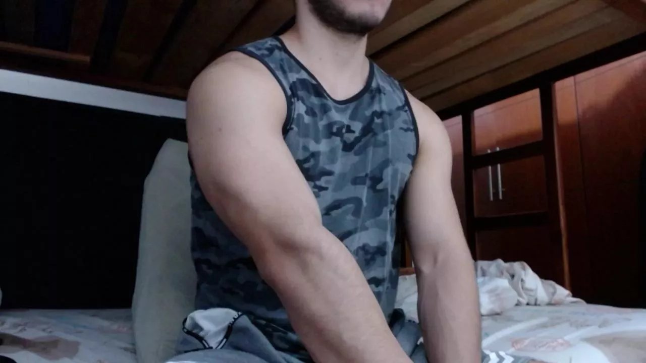 Offline AlexS1998 on Cam4