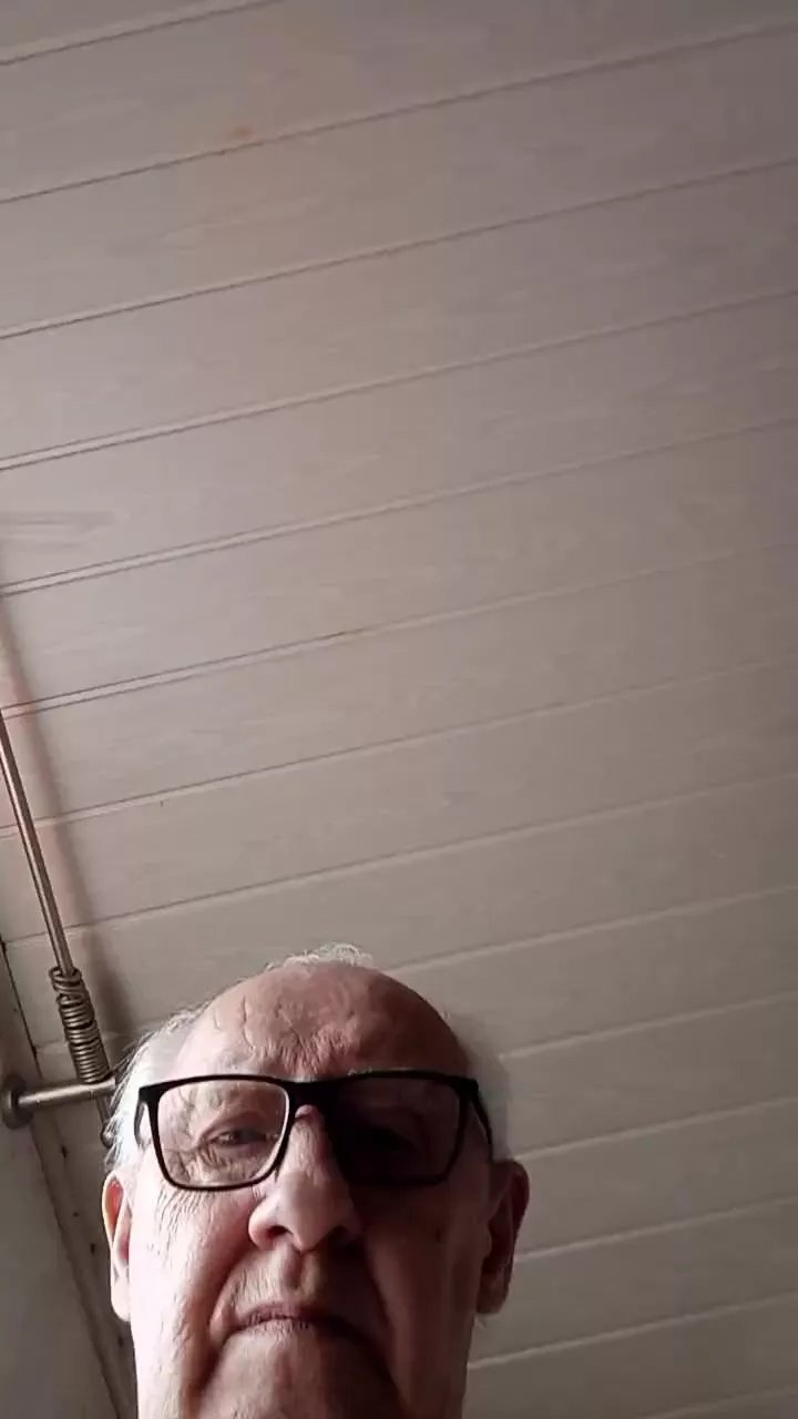 Offline alterwixerxxx on Cam4