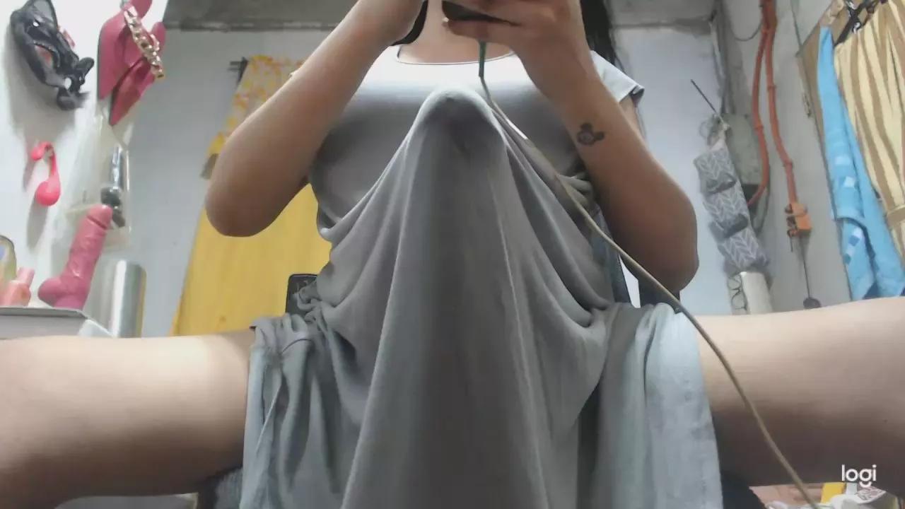 ALWAYScummingTS on Cam4 