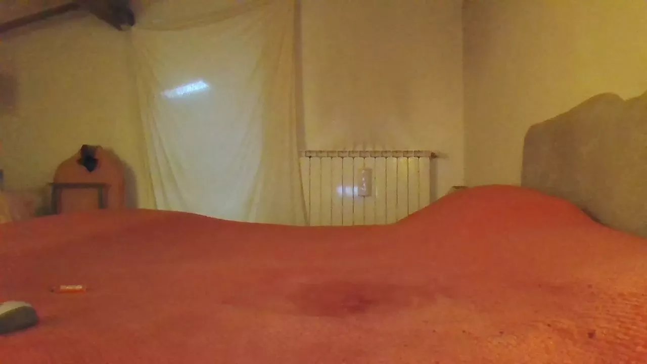 Offline anatrav72 on Cam4