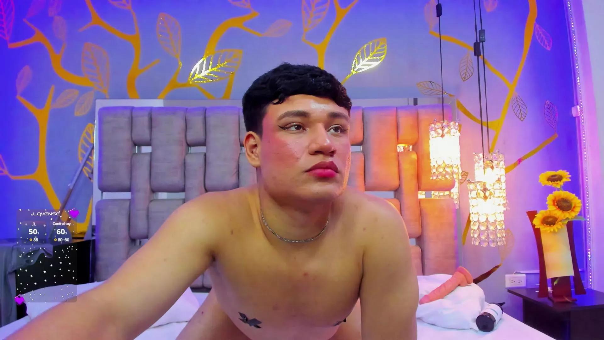 AndrewPeach on Cam4 