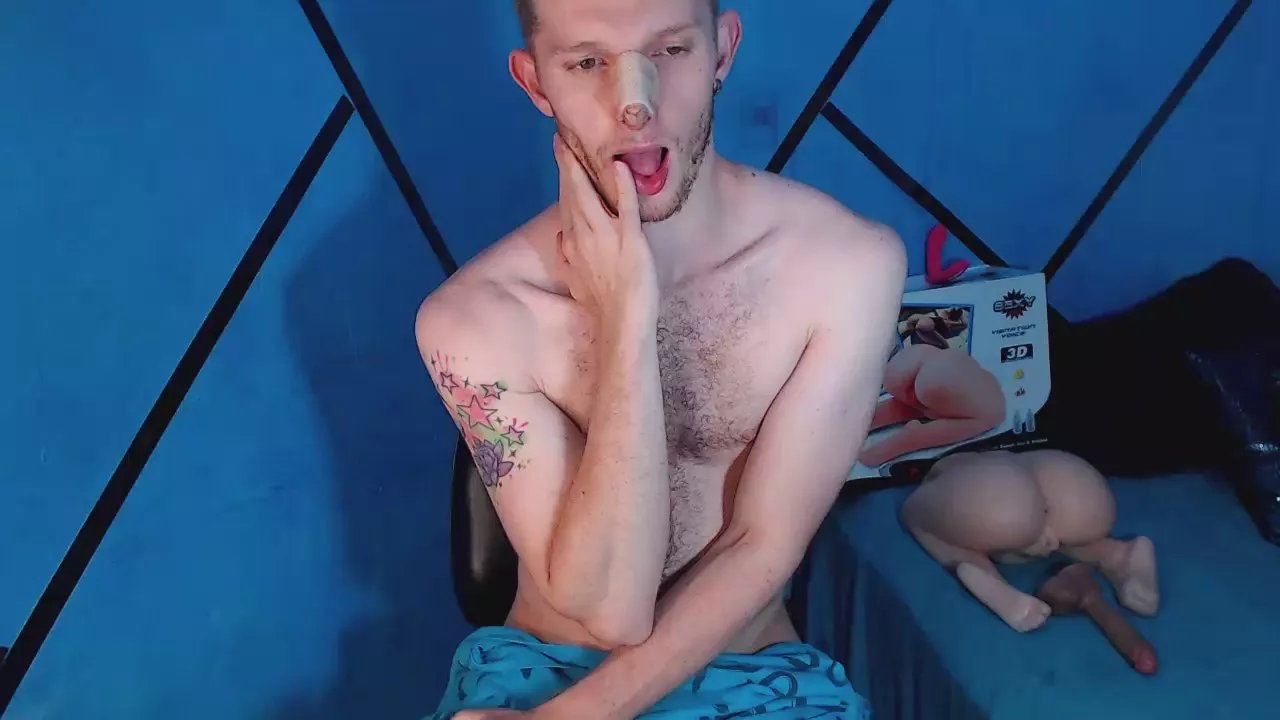 Offline andrewxbii on Cam4