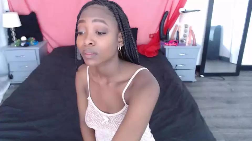 angeline_jean on Cam4 