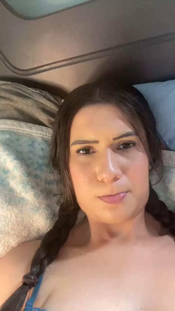anna027 on Cam4 