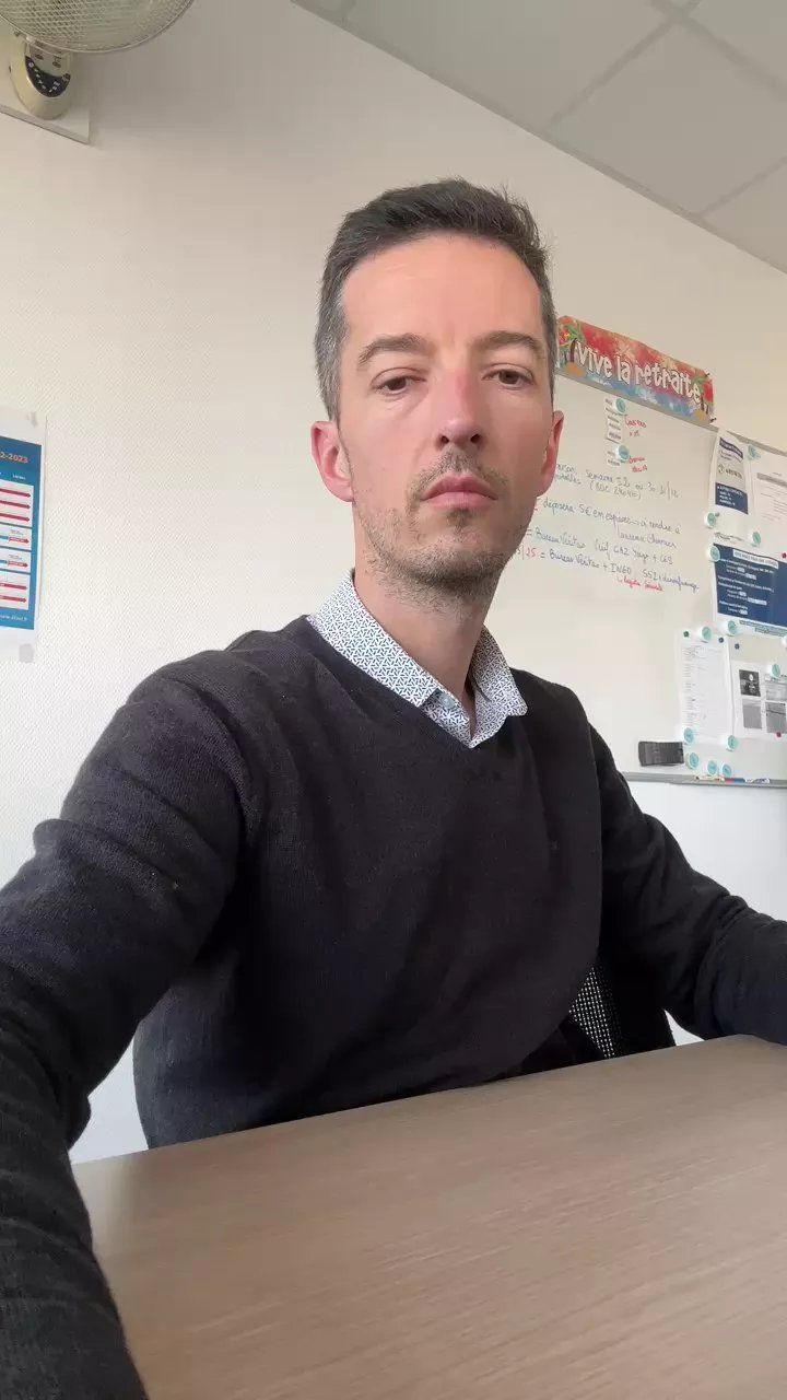 Offline antoine8585 on Cam4