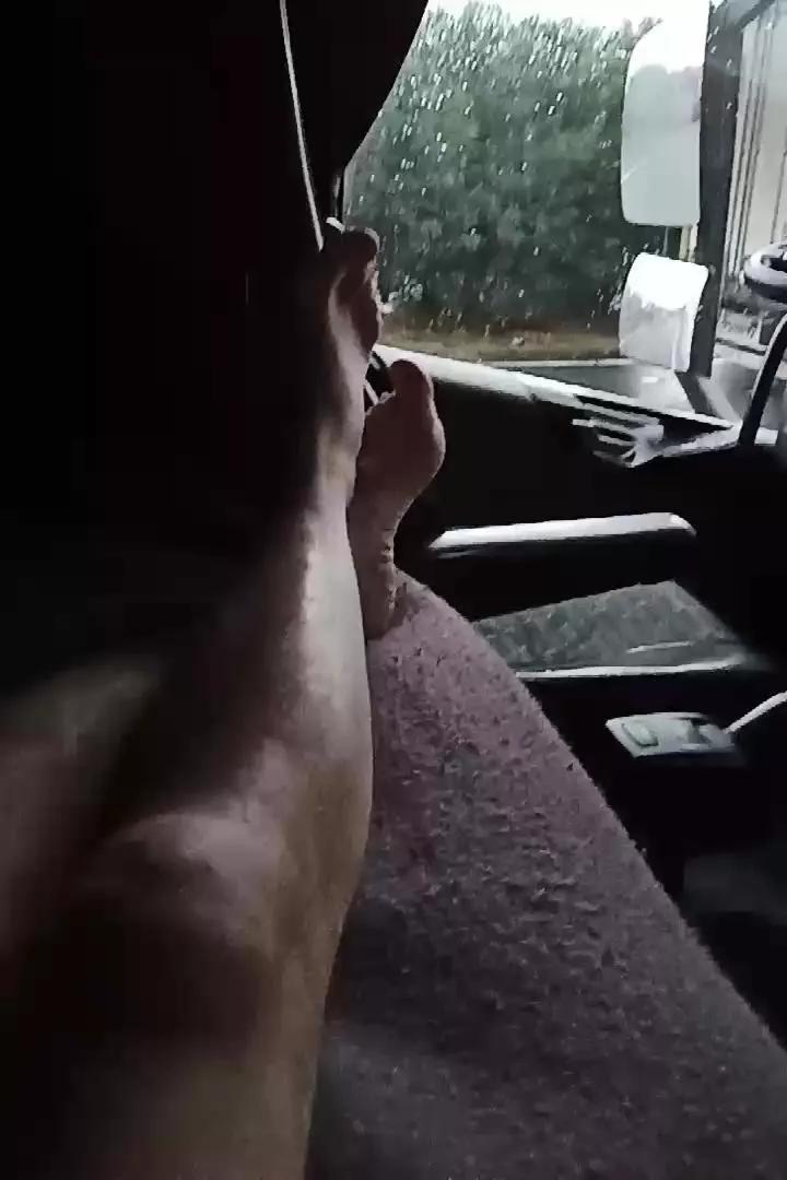 apem22 on Cam4 