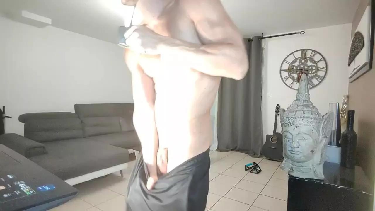 ApollonFit_X on Cam4 