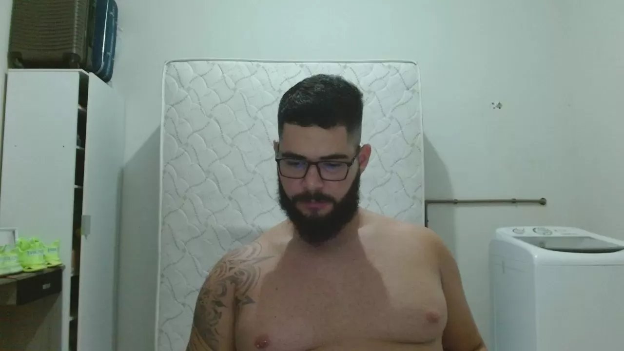 Offline aquills on Cam4