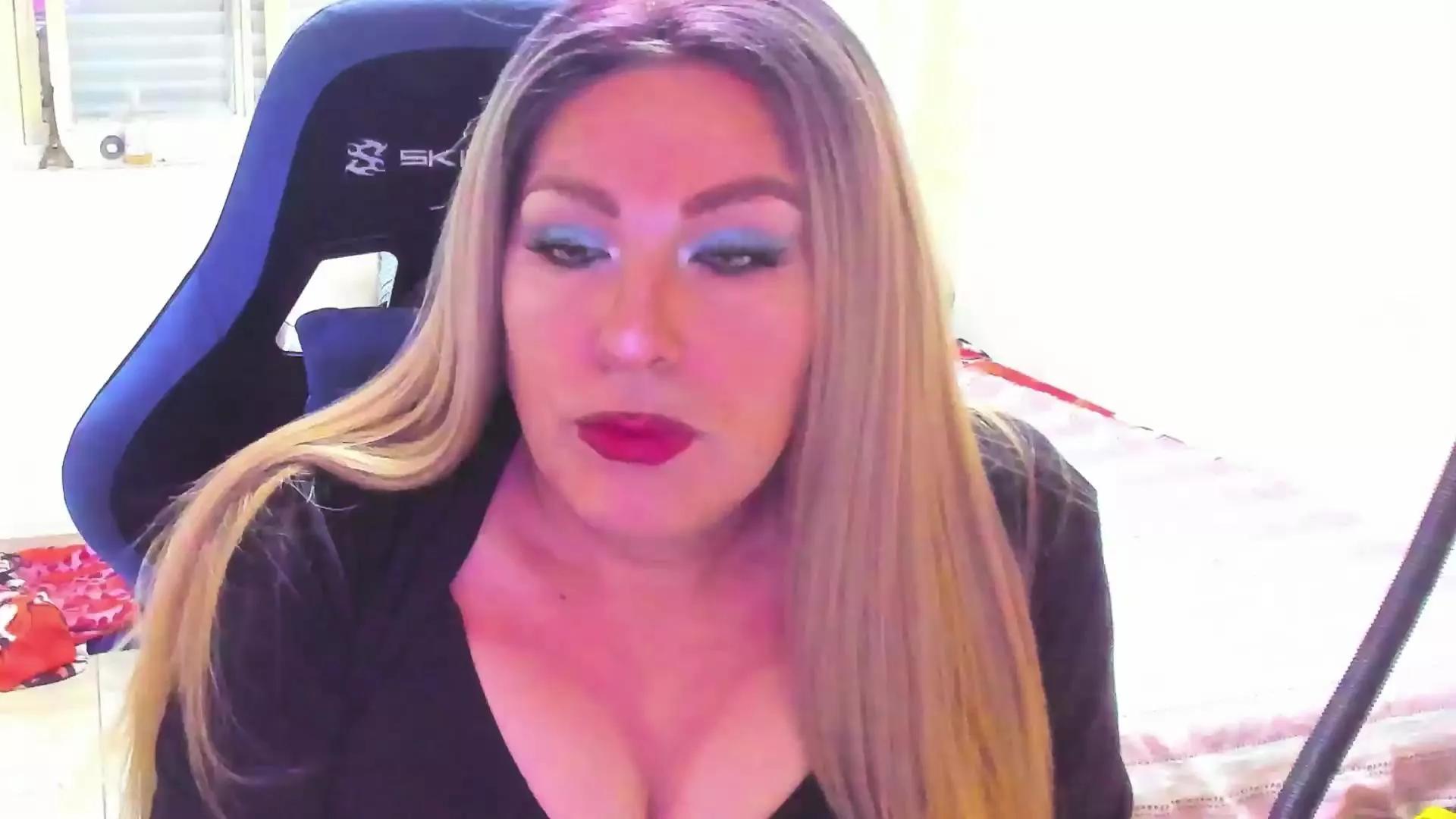 arcax4 on Cam4 