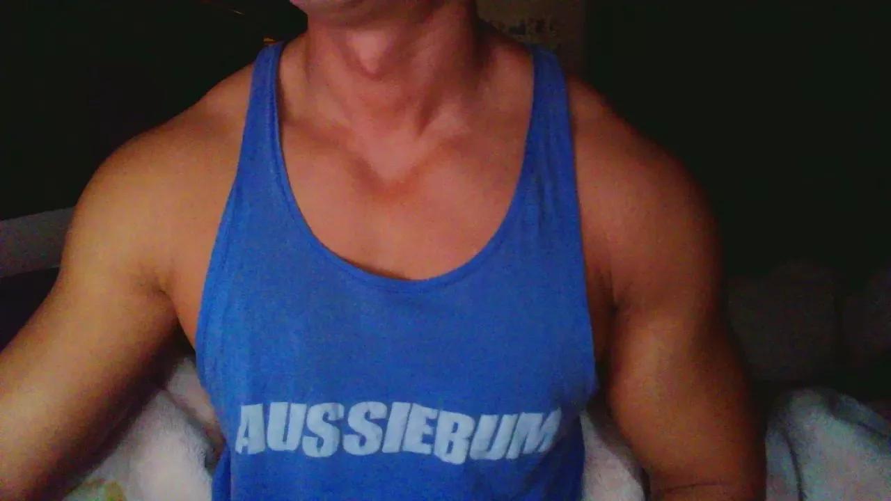 asiayoung on Cam4 