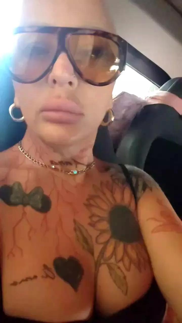 ASSERINA on Cam4 