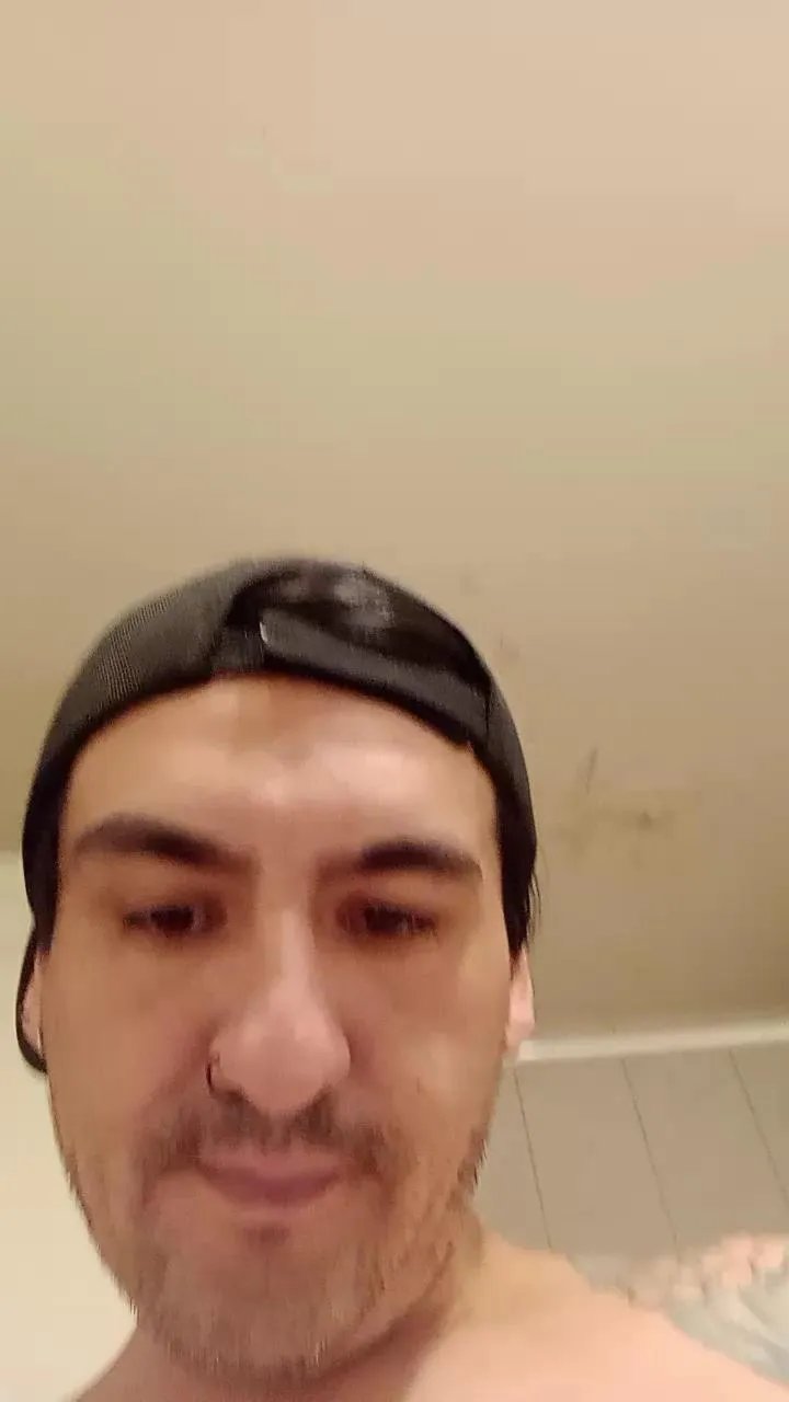 Offline atoooobt on Cam4