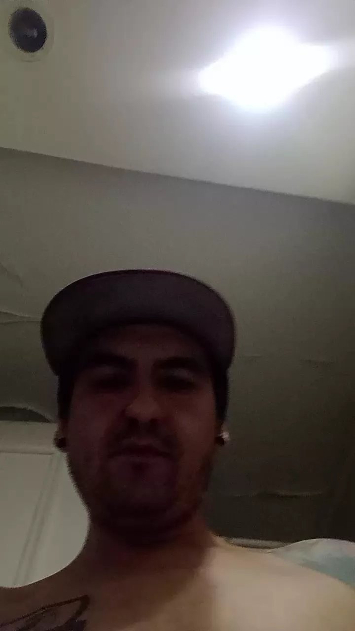 Offline atoooobt on Cam4