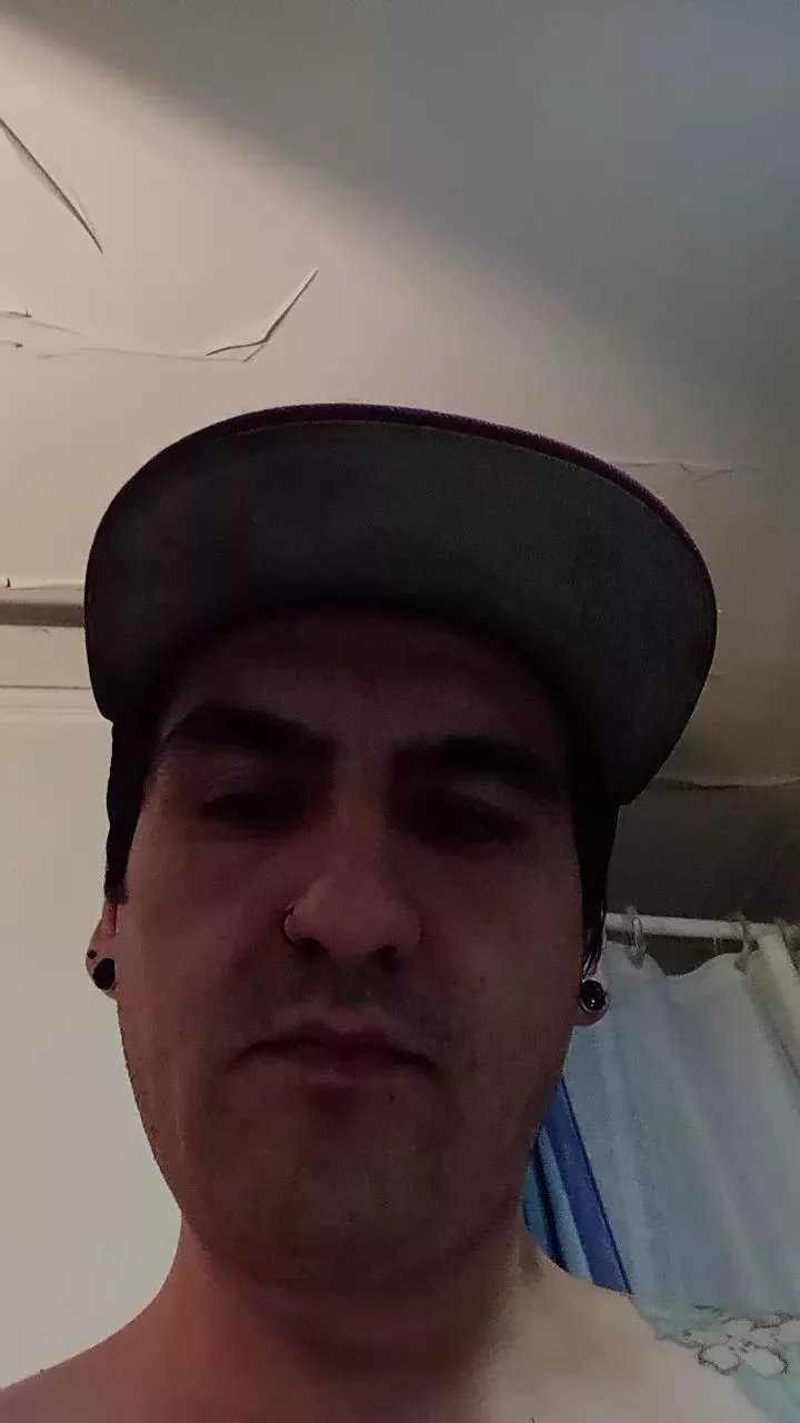 Offline atoooobt on Cam4