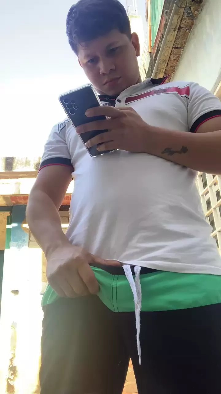 Offline August_rush_ on Cam4