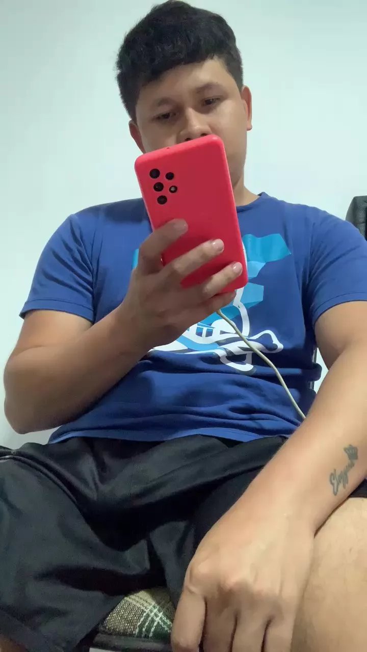 Offline August_rush_ on Cam4