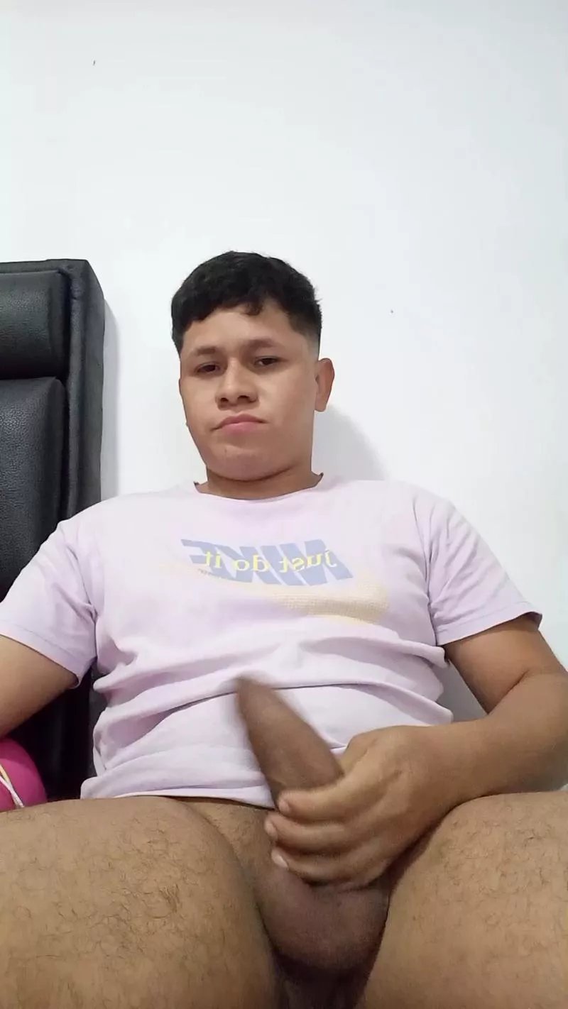 Offline August_rush_ on Cam4