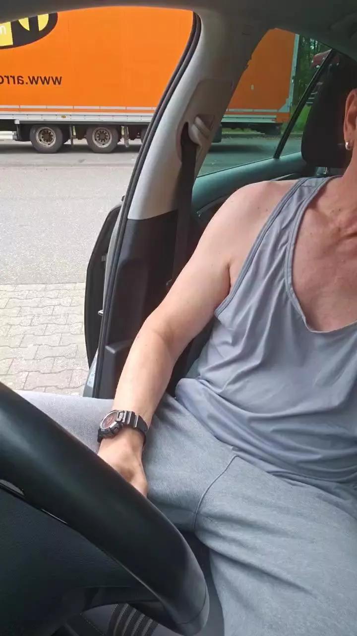 axelblows on Cam4 