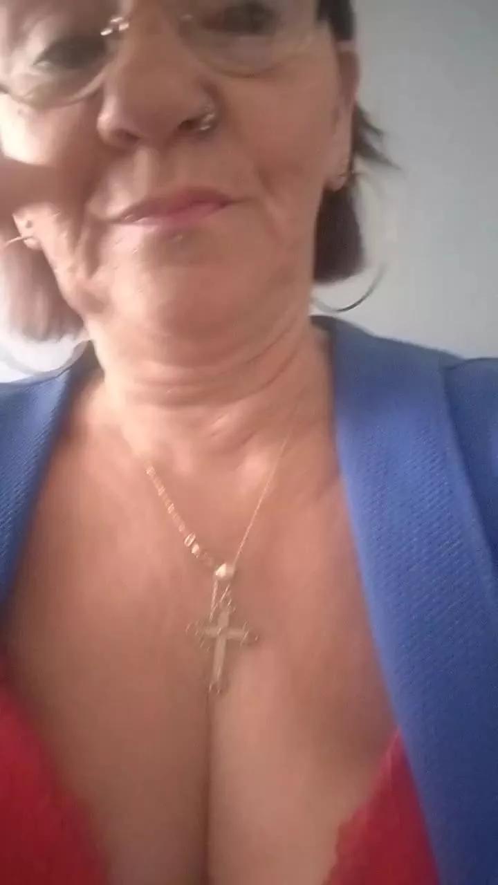 Babylove54 on Cam4 