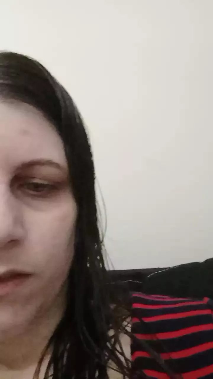 Offline barbielacdescy4 on Cam4