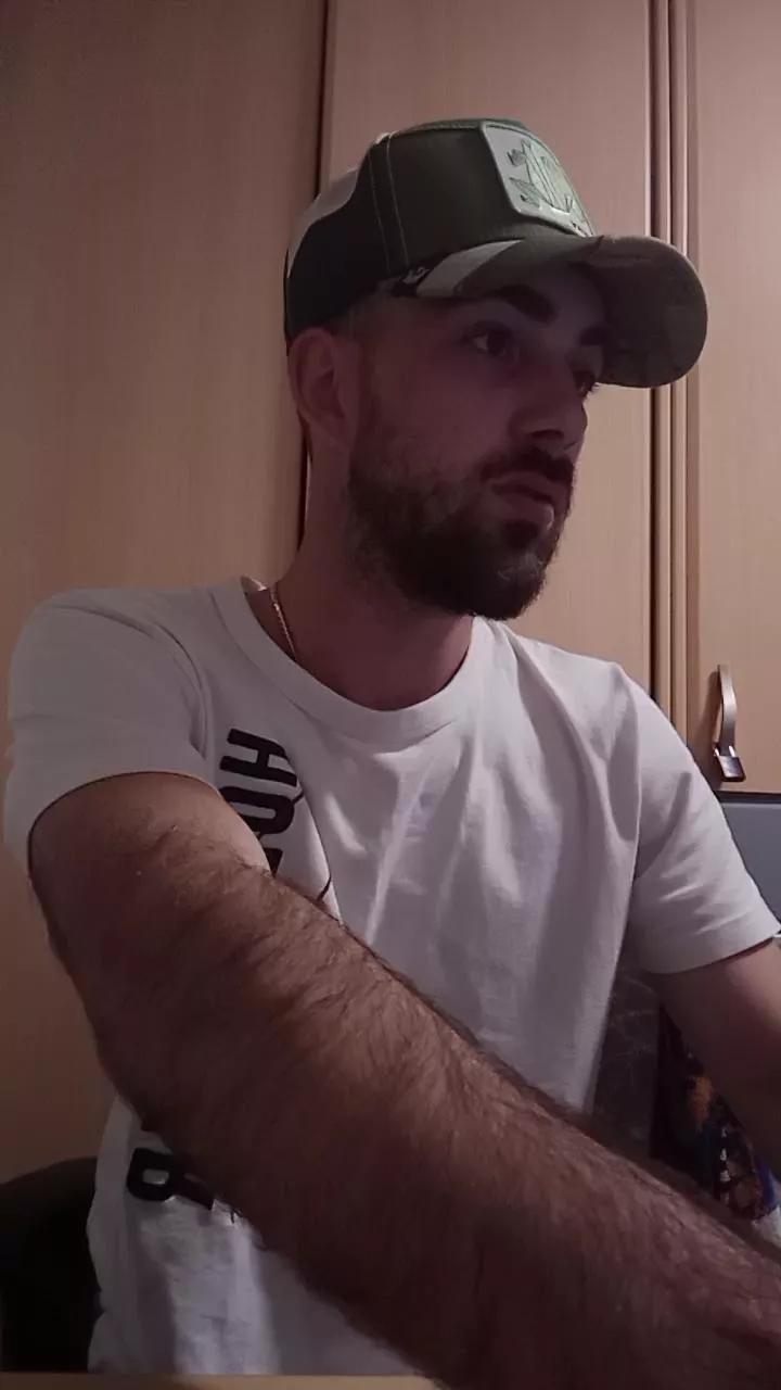 Bcn18Real on Cam4 