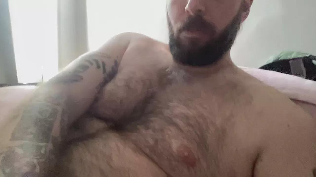 bear3393 on Cam4 