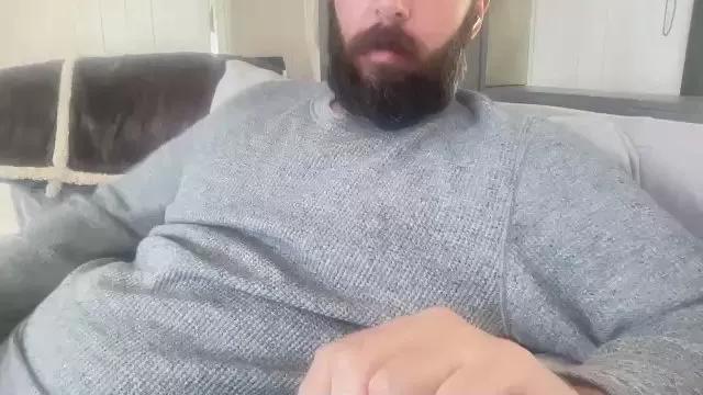 bear3393 on Cam4 