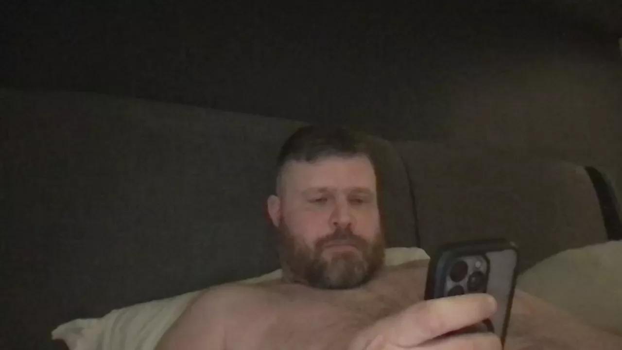 beatsuk3 on Cam4 