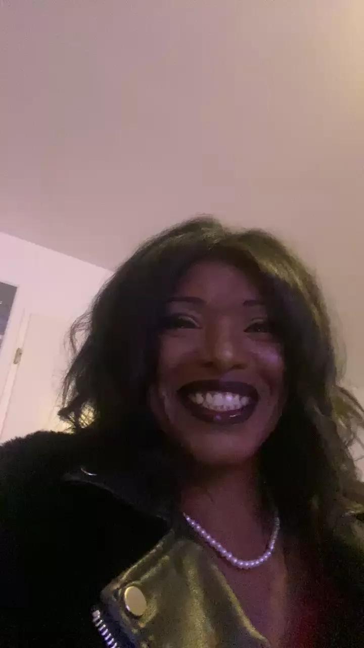 Belingtia on Cam4 