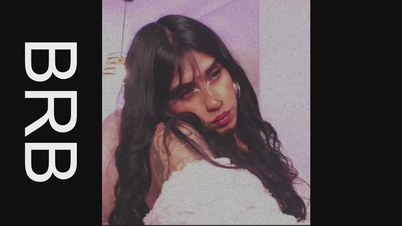 Offline Bella_Poisonous on Cam4