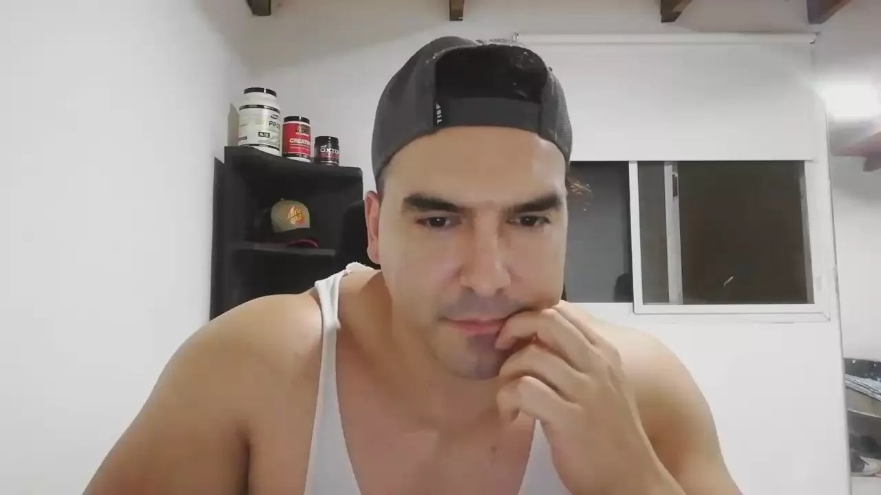 Offline Bemja69 on Cam4