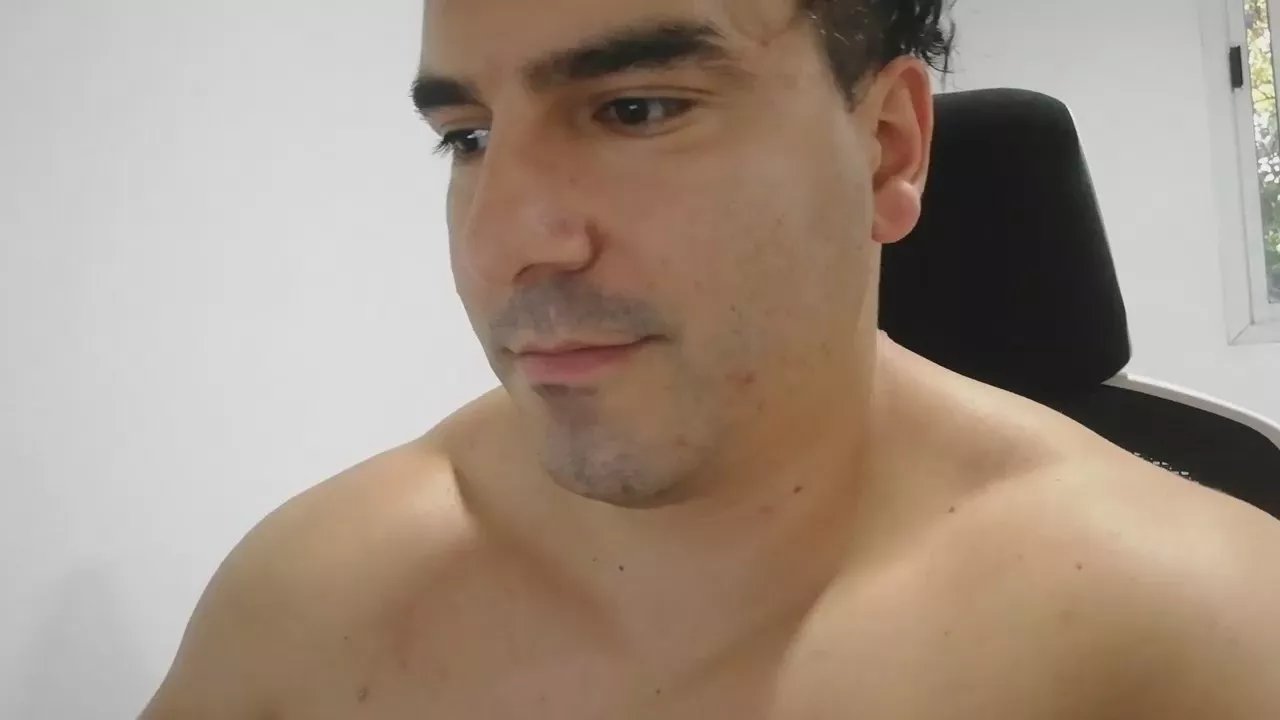 Offline Bemja69 on Cam4