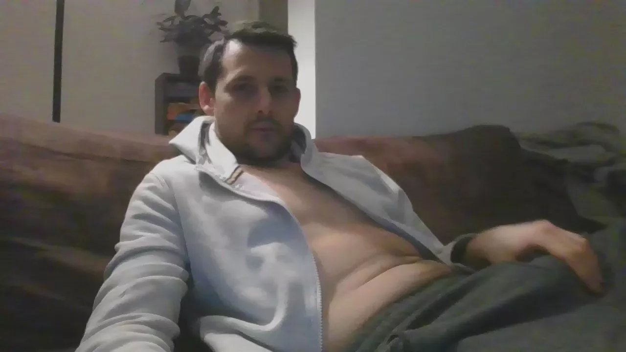 Offline Ben_hot3 on Cam4