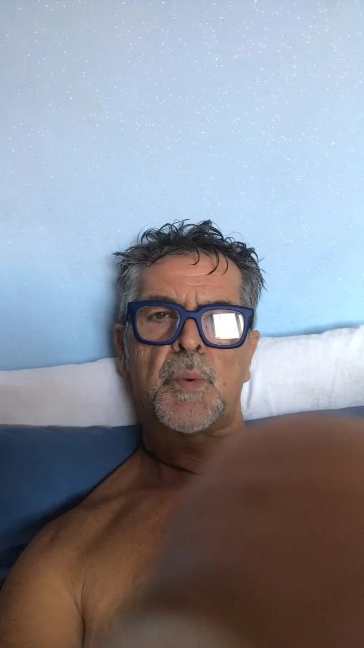 Offline bergamo13 on Cam4